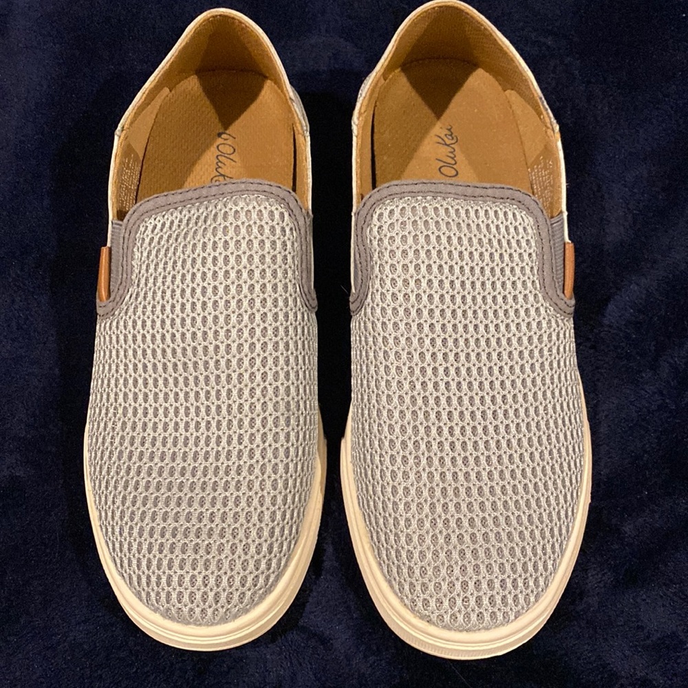 NWOT OLUKAI - Pehuea Women’s Slip-On Sneakers GRAY. 6 1/2